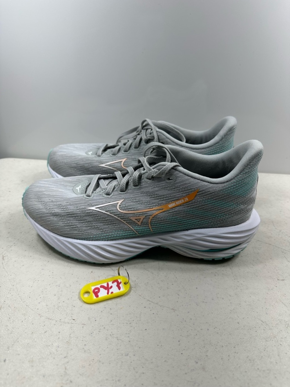 Mizuno Women's Wave Rider 28 Running Shoe size 8,5